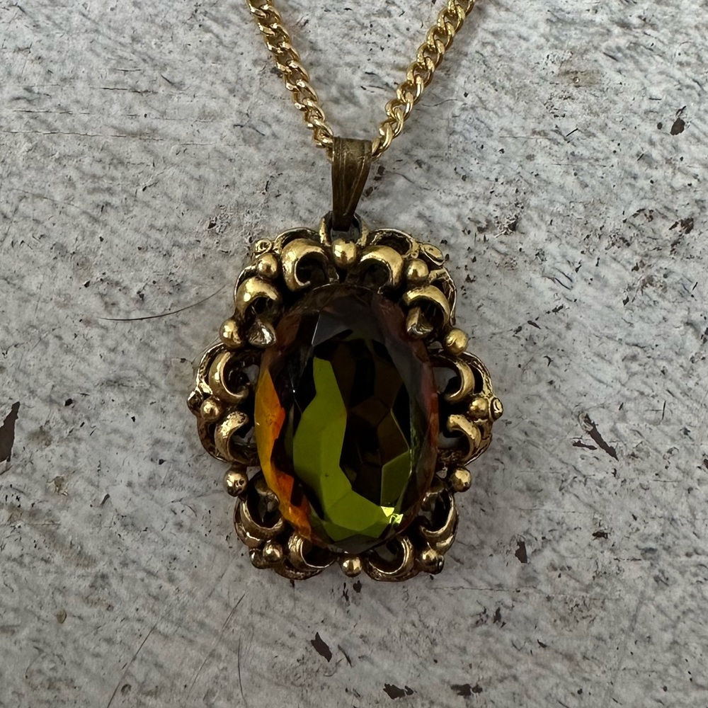 Vintage Regency Revival Watermelon Rivoli 60s Necklace